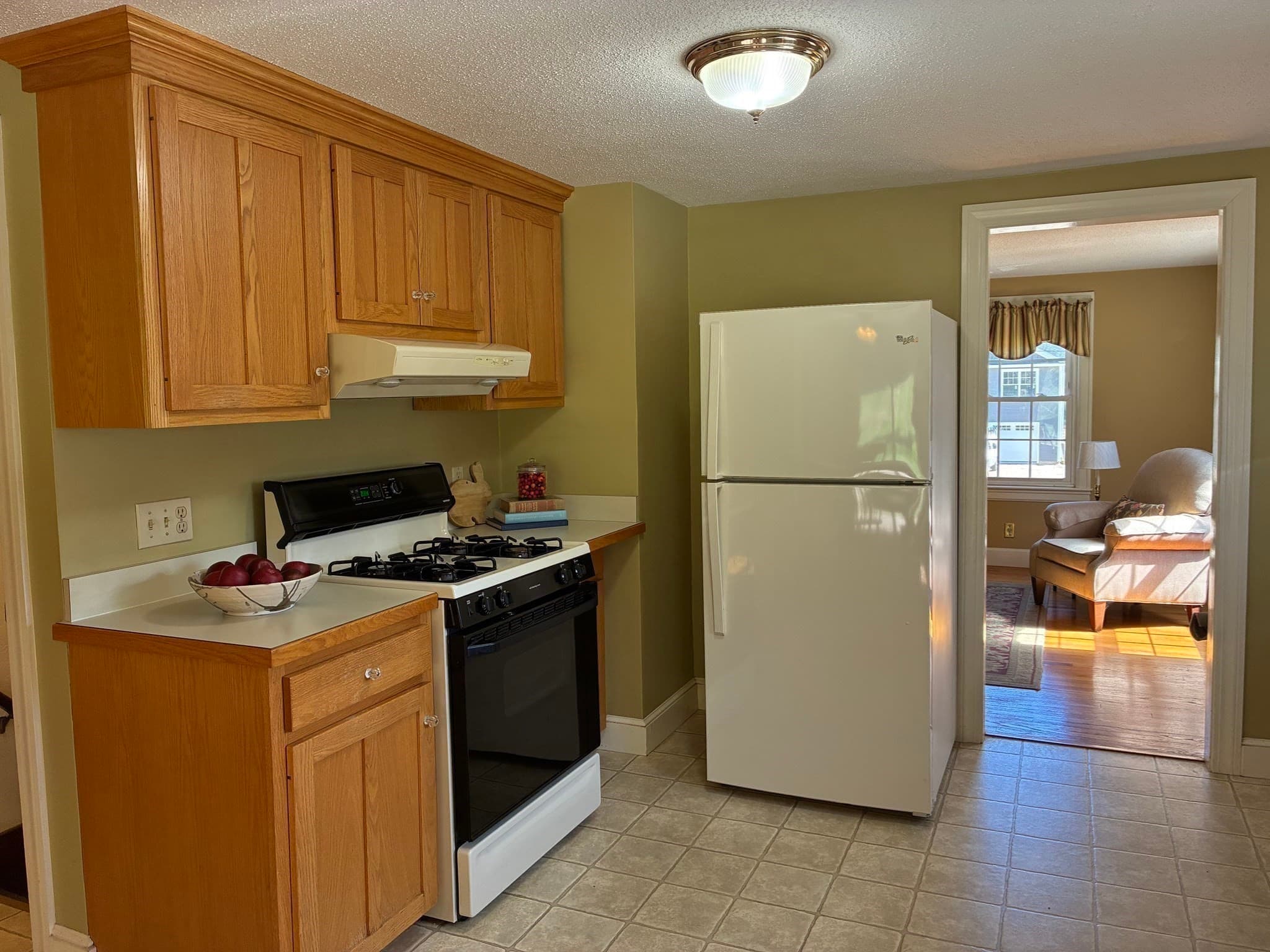 Single Family Residence at 901 Homestead Avenue, Holyoke MA 01040, Holyoke, photo 8 of 25