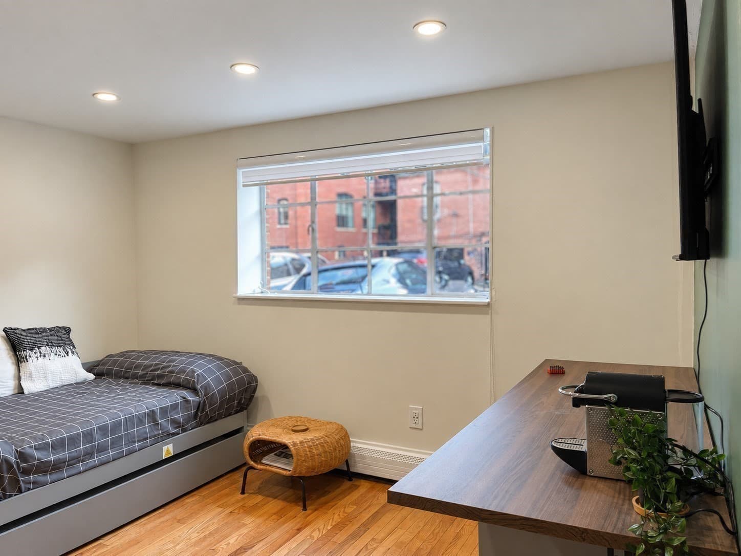Condominium at 511 Beacon St # 1, Boston MA 02215, photo 9 of 10