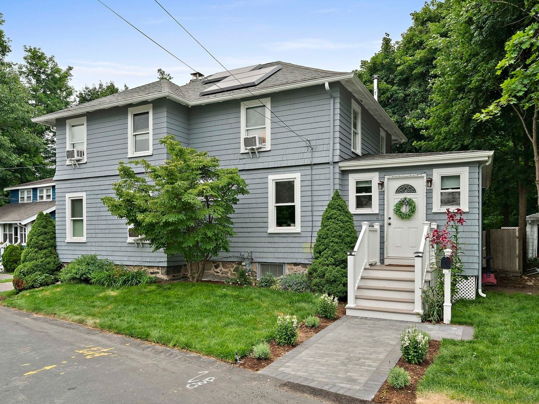 41 Chapel St, Canton MA 02021