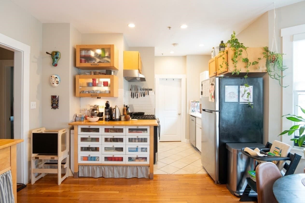 Condominium at 59 Harwood # 3, Lynn MA 01902, Lynn, photo 10 of 30