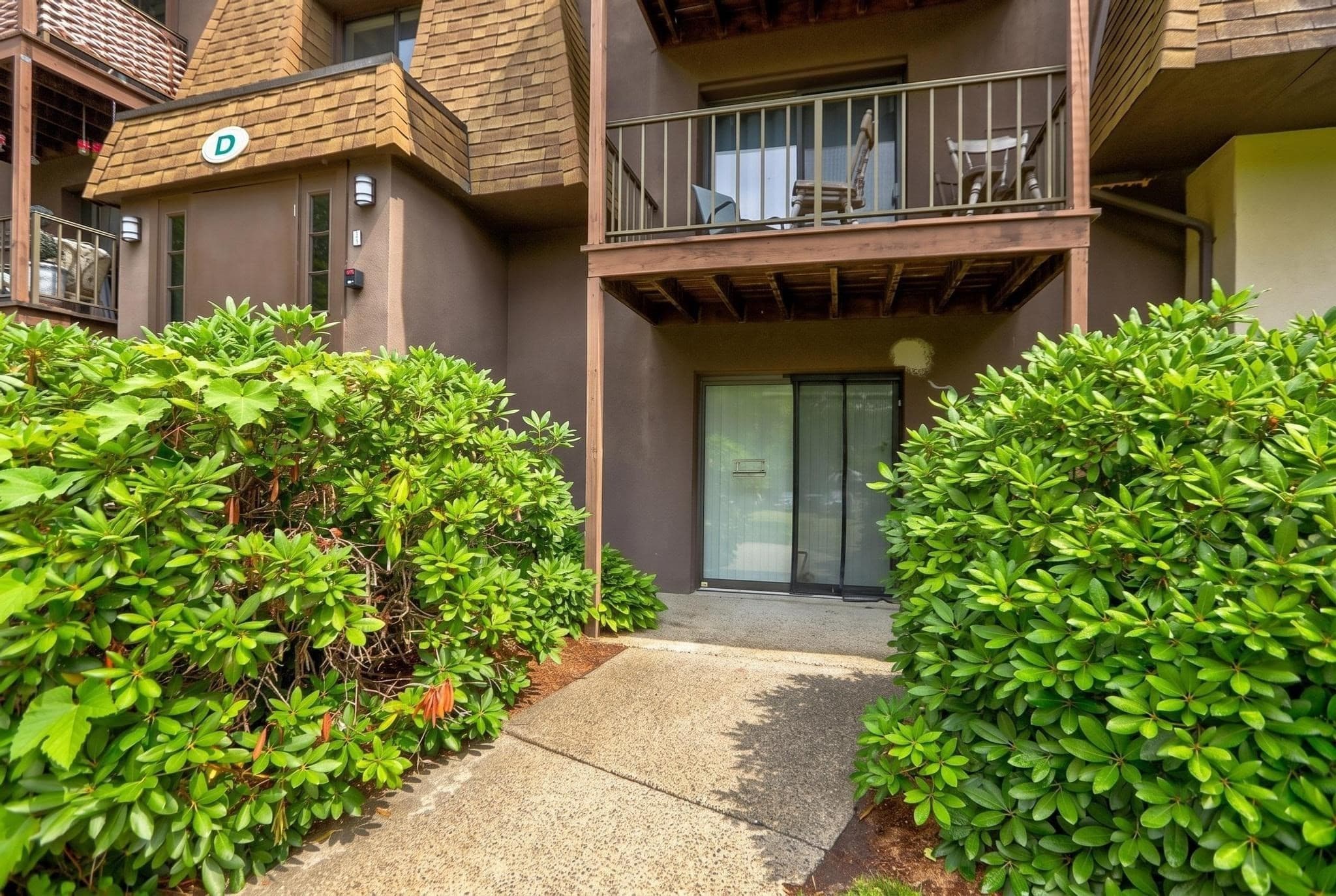 Condominium at 491 W Central St # D2, Franklin MA 02038, Franklin, photo 2 of 20