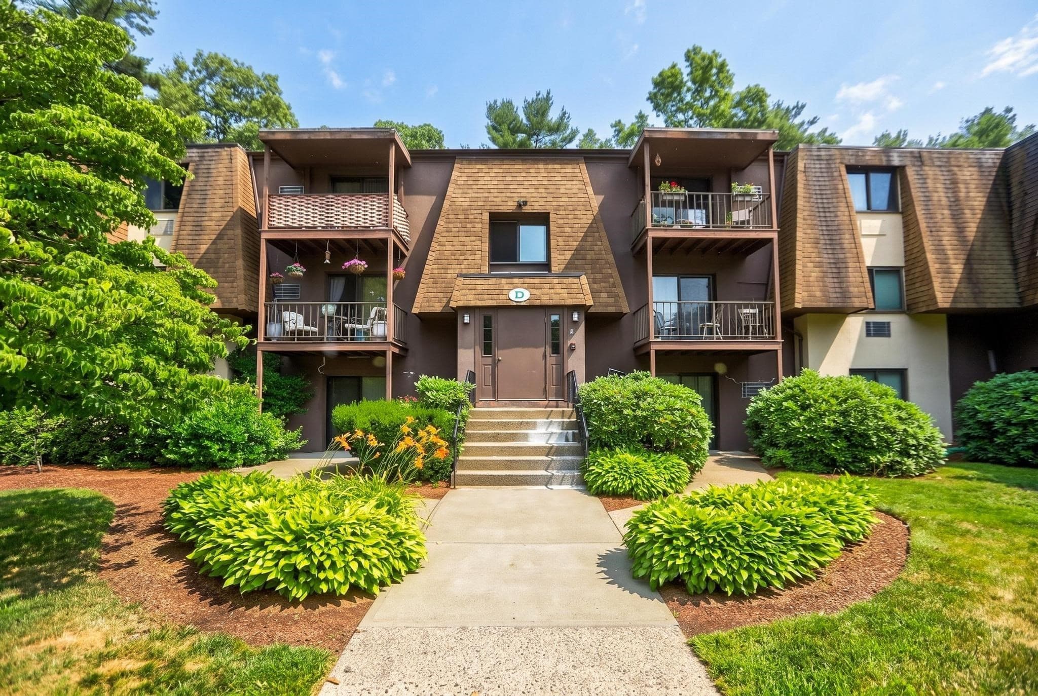 491 W Central St # D2, Franklin MA 02038