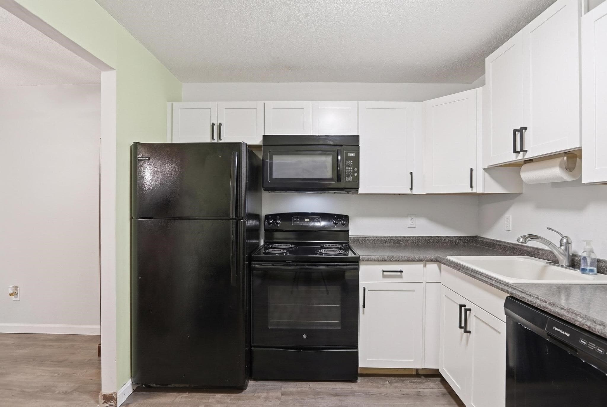 Condominium at 491 W Central St # D2, Franklin MA 02038, Franklin, photo 8 of 20