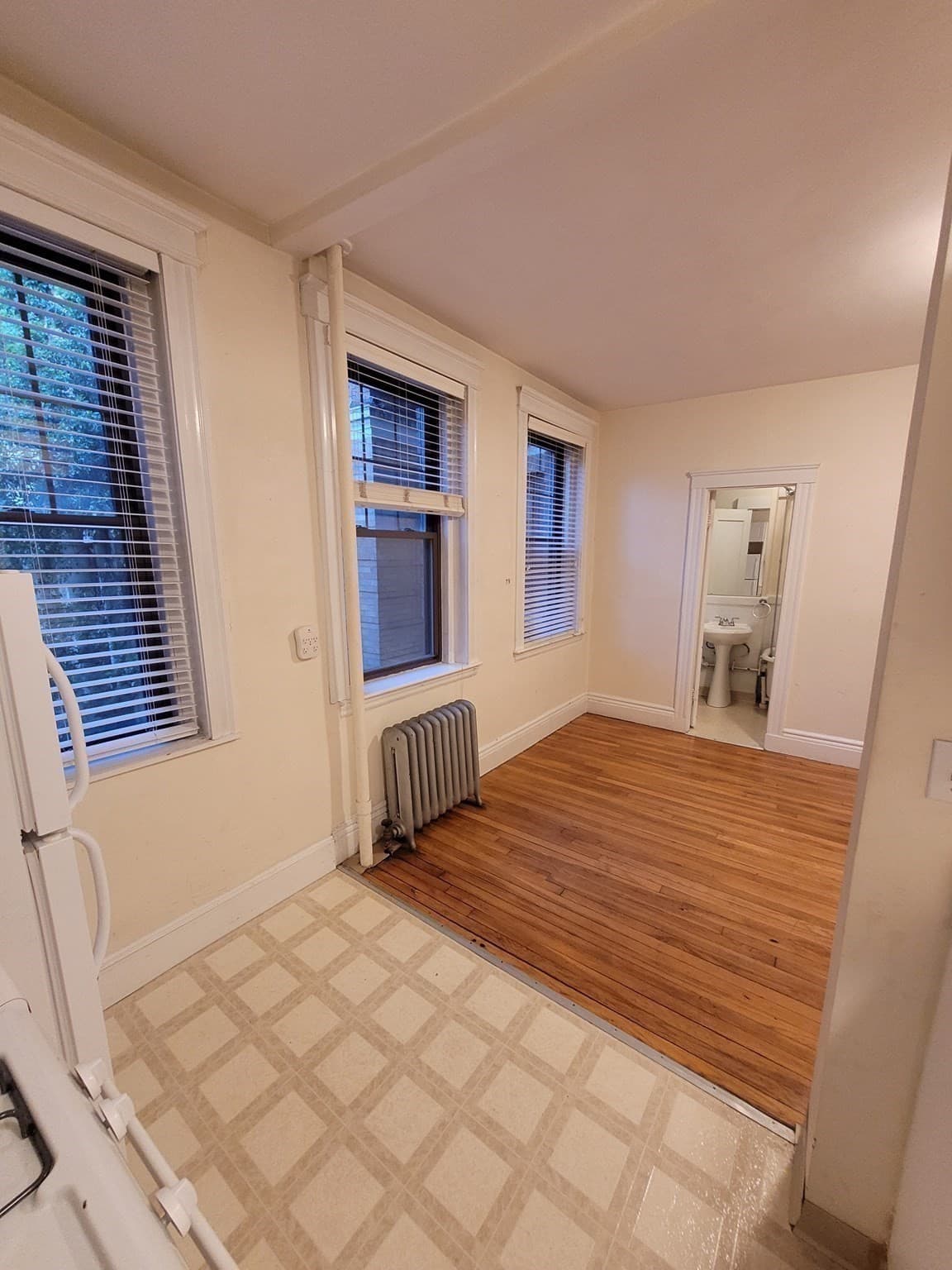 Condominium at 60 Queensberry St # 2, Boston MA 02215, Boston, photo 5 of 12