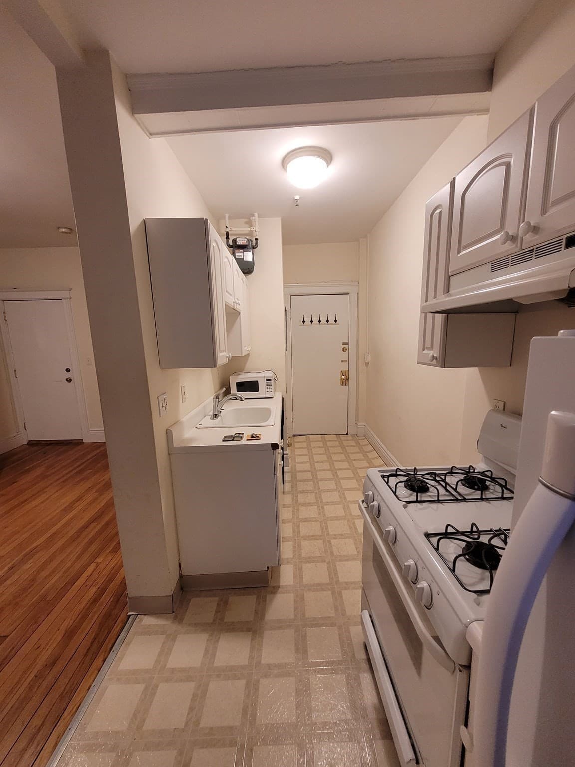 Condominium at 60 Queensberry St # 2, Boston MA 02215, Boston, photo 4 of 12