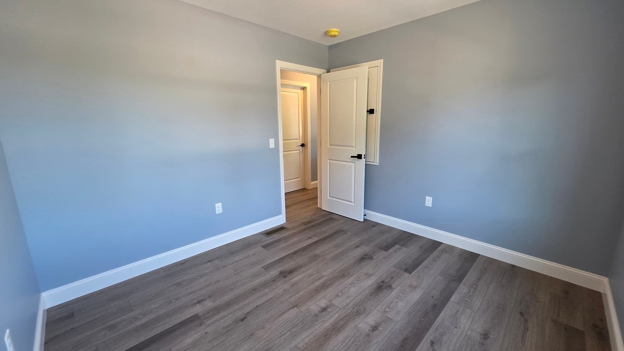 Single Family Residence at 12 Willow St, Chicopee MA 01020, Chicopee, photo 14 of 42
