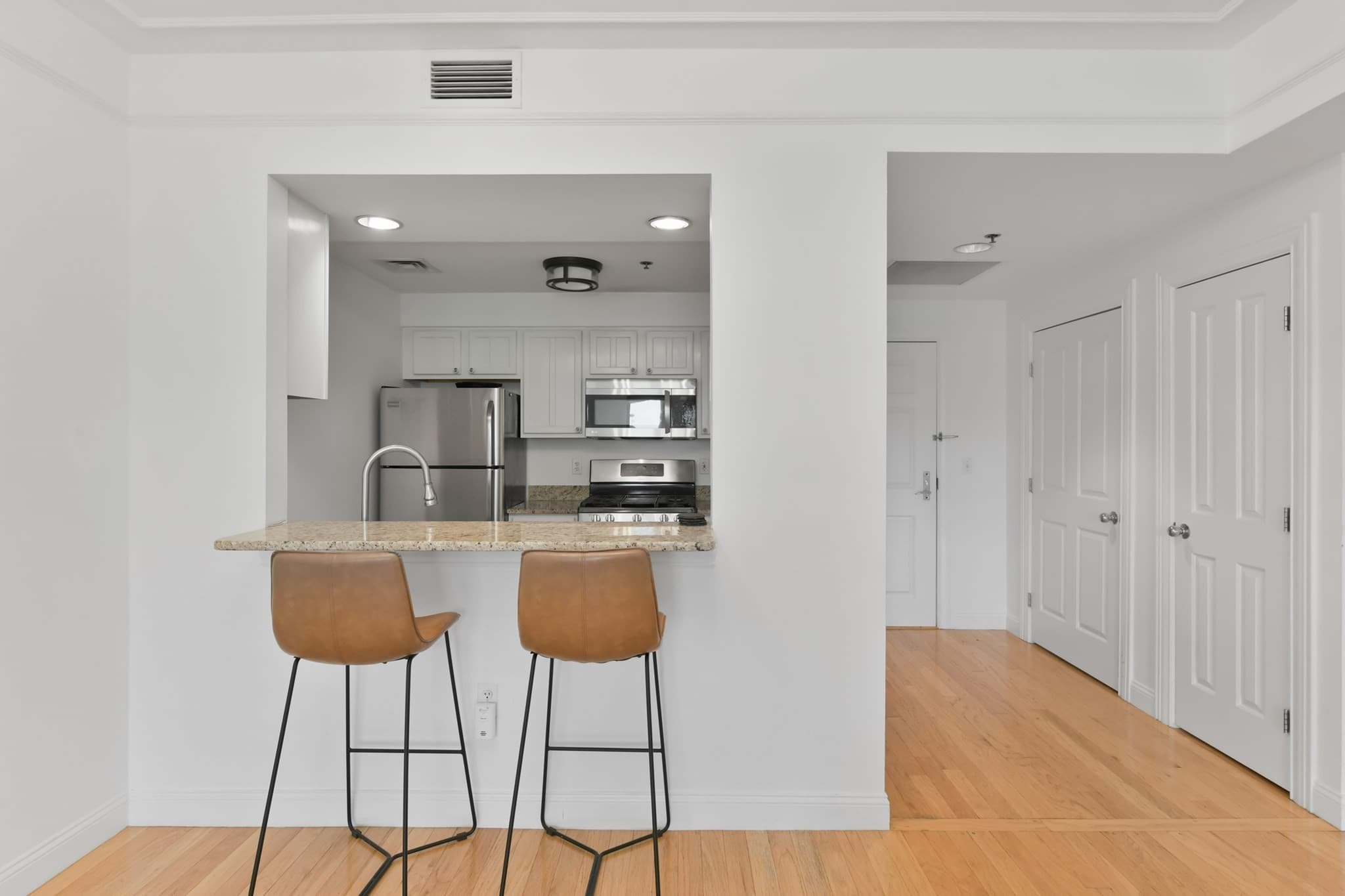 Condominium at 1597 Washington St # 406, Boston MA 02118, photo 12 of 13