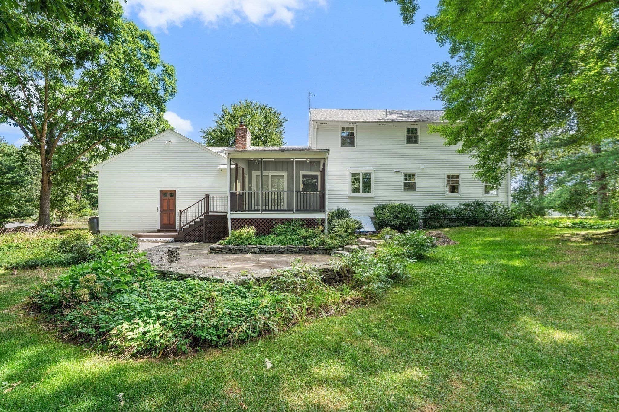 Single Family Residence at 215 Oak Hill Circle, Concord MA 01742, Concord, photo 19 of 21