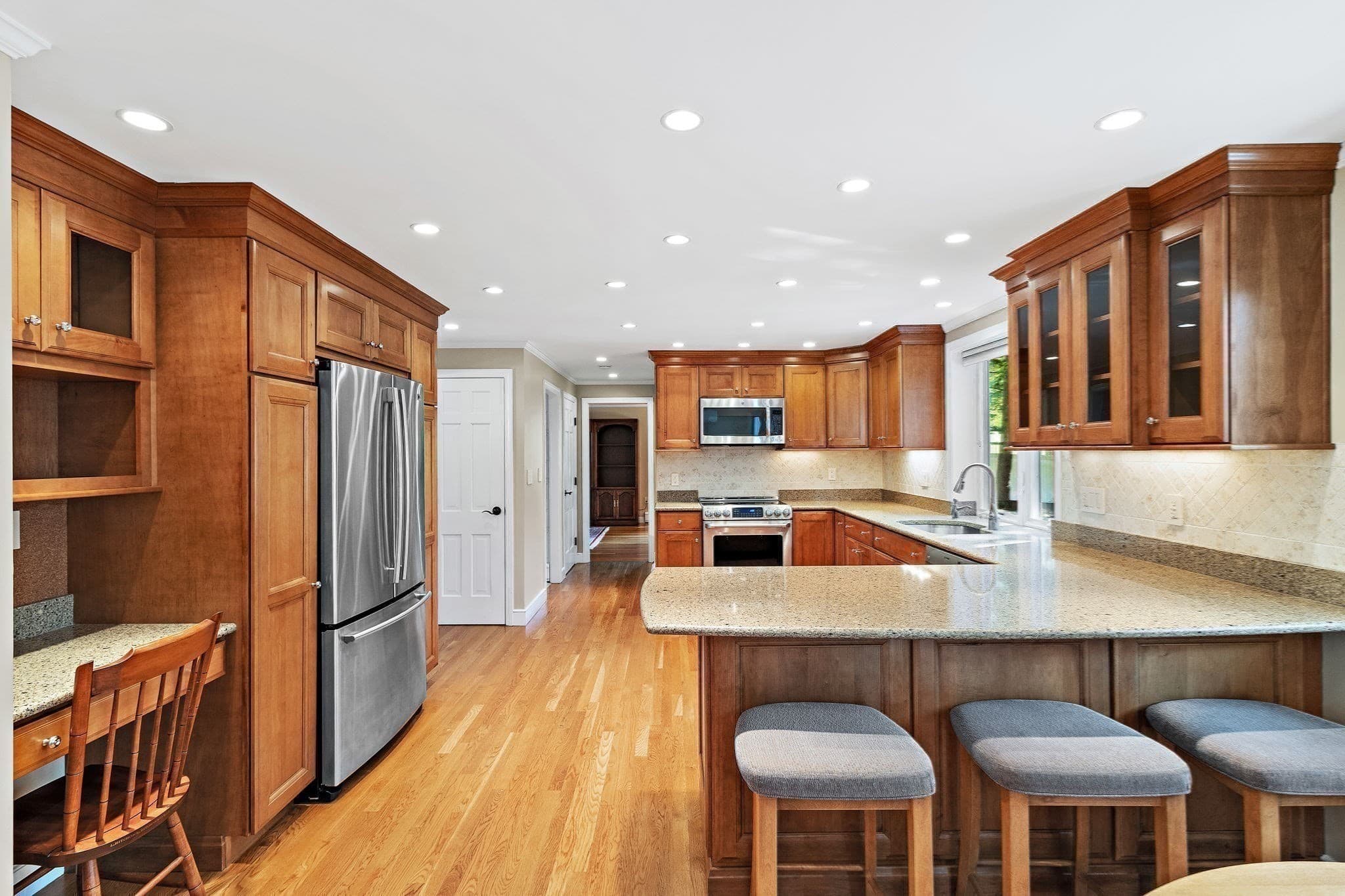 Single Family Residence at 215 Oak Hill Circle, Concord MA 01742, Concord, photo 4 of 21