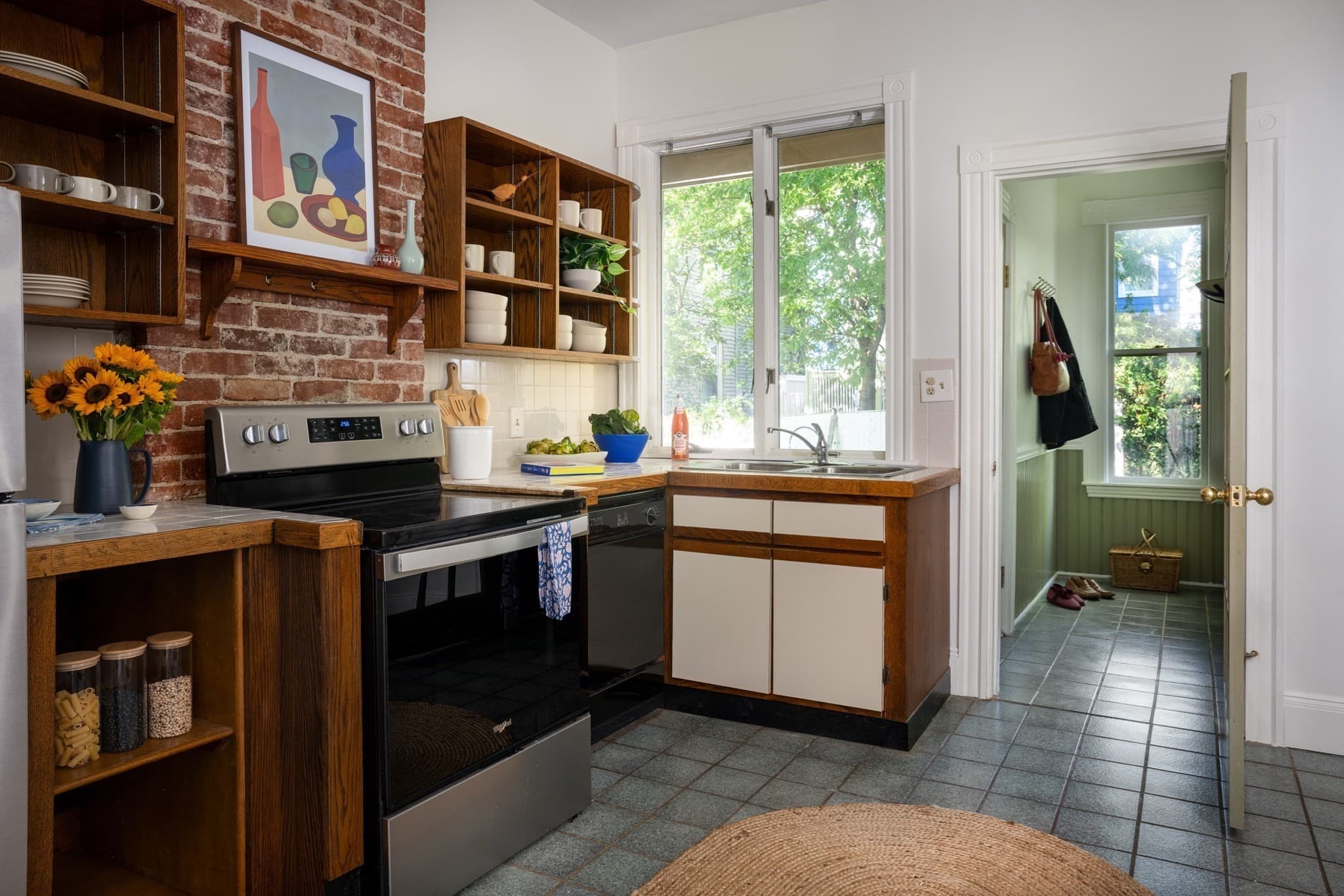 Condominium at 199-201 Hamilton Street # 2, Cambridge MA 02139, Cambridge, photo 7 of 17
