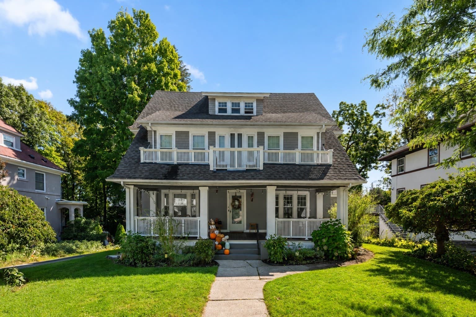 Single Family Residence at 19 S Lenox St, Worcester MA 01602, Worcester, photo 2 of 42