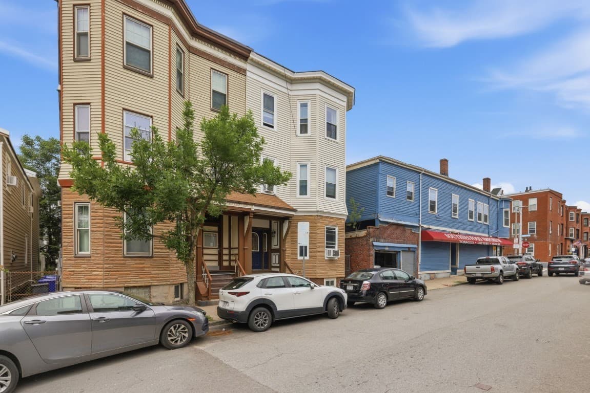 3 Family at 155 N St, Boston MA 02127, Boston, photo 2 of 38