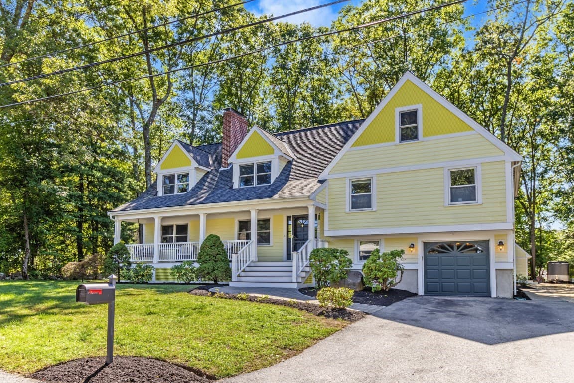Single Family Residence at 30 Sarah St, Burlington MA 01803, Burlington, photo 2 of 42
