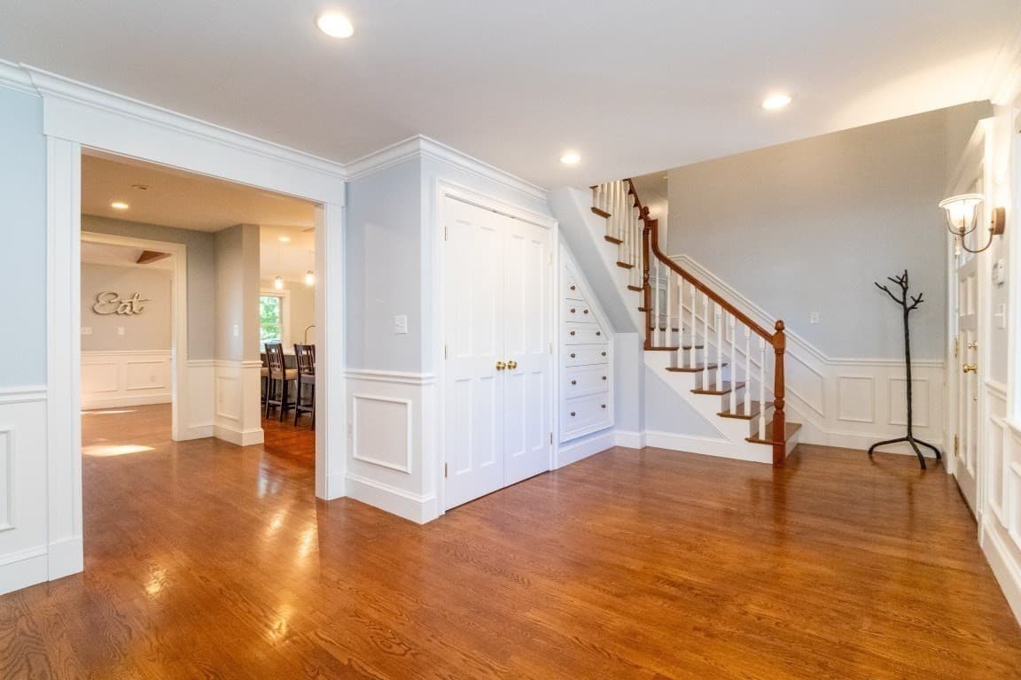 Single Family Residence at 30 Sarah St, Burlington MA 01803, Burlington, photo 6 of 42