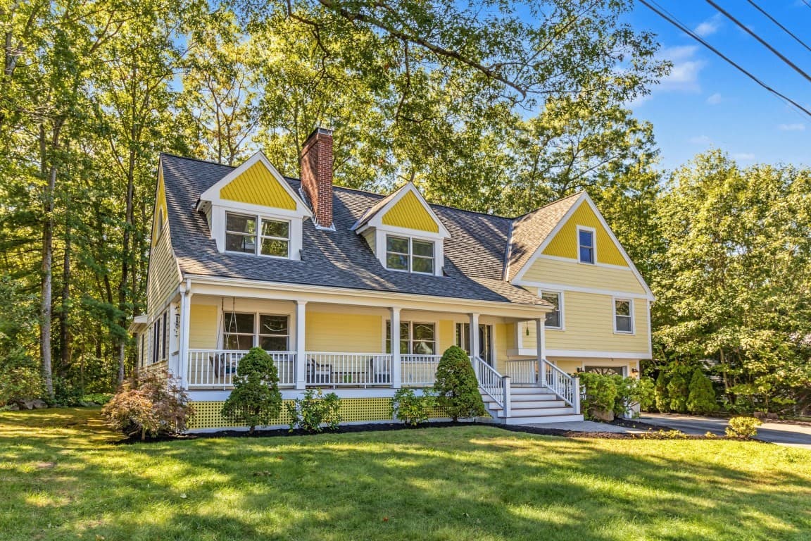 Single Family Residence at 30 Sarah St, Burlington MA 01803, Burlington, photo 3 of 42