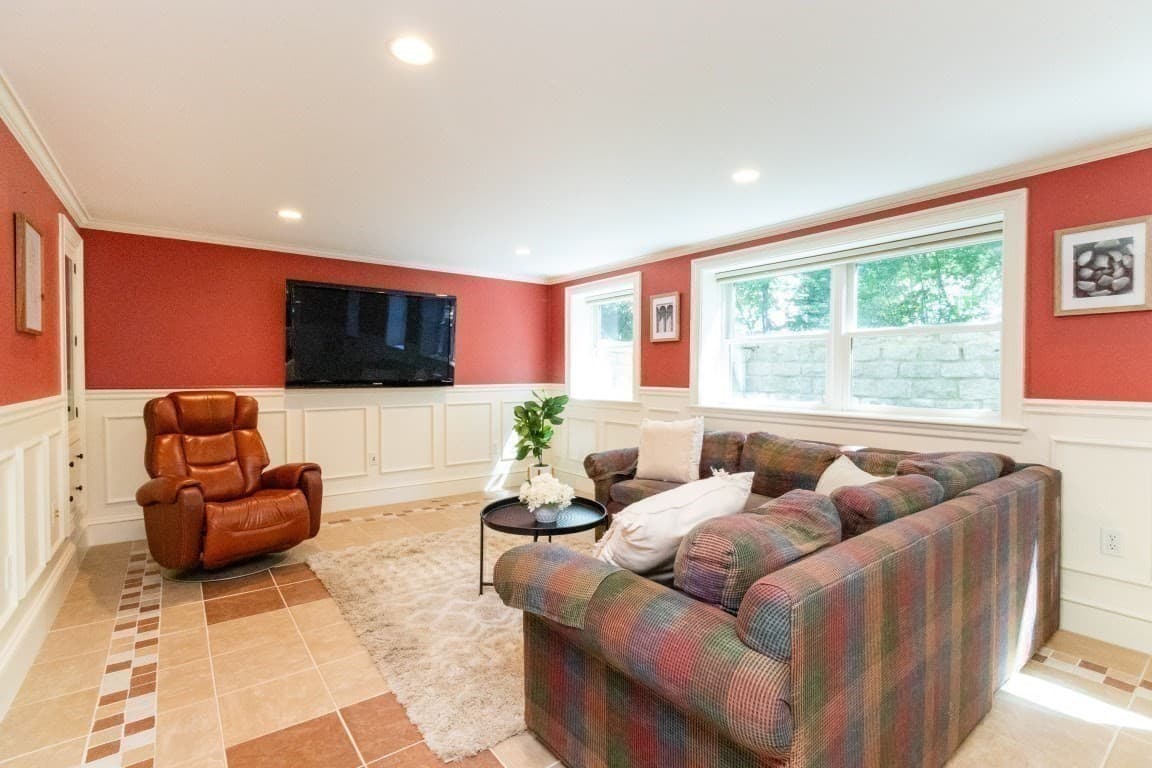 Single Family Residence at 30 Sarah St, Burlington MA 01803, Burlington, photo 32 of 42