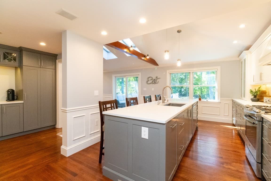 Single Family Residence at 30 Sarah St, Burlington MA 01803, Burlington, photo 9 of 42