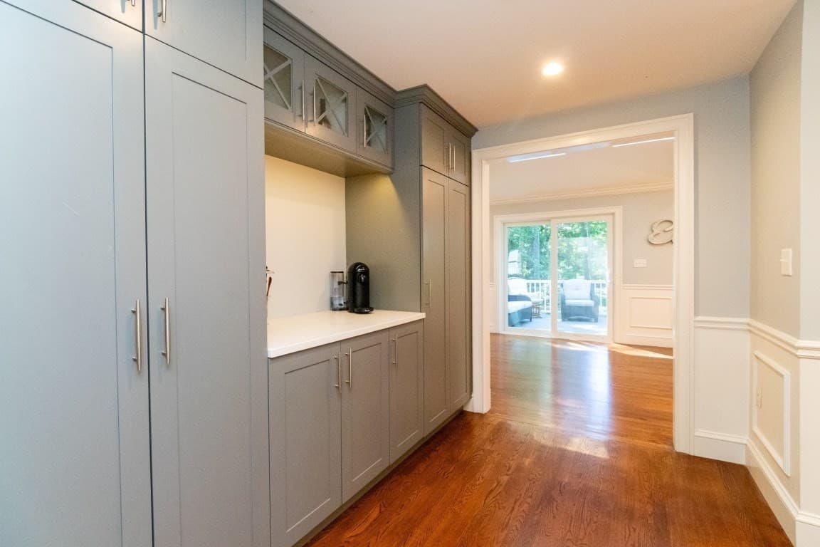 Single Family Residence at 30 Sarah St, Burlington MA 01803, Burlington, photo 10 of 42