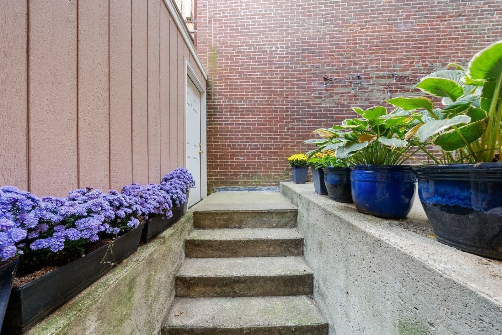 Condominium at 2 Monument Square # 1, Boston MA 02129, photo 23 of 27