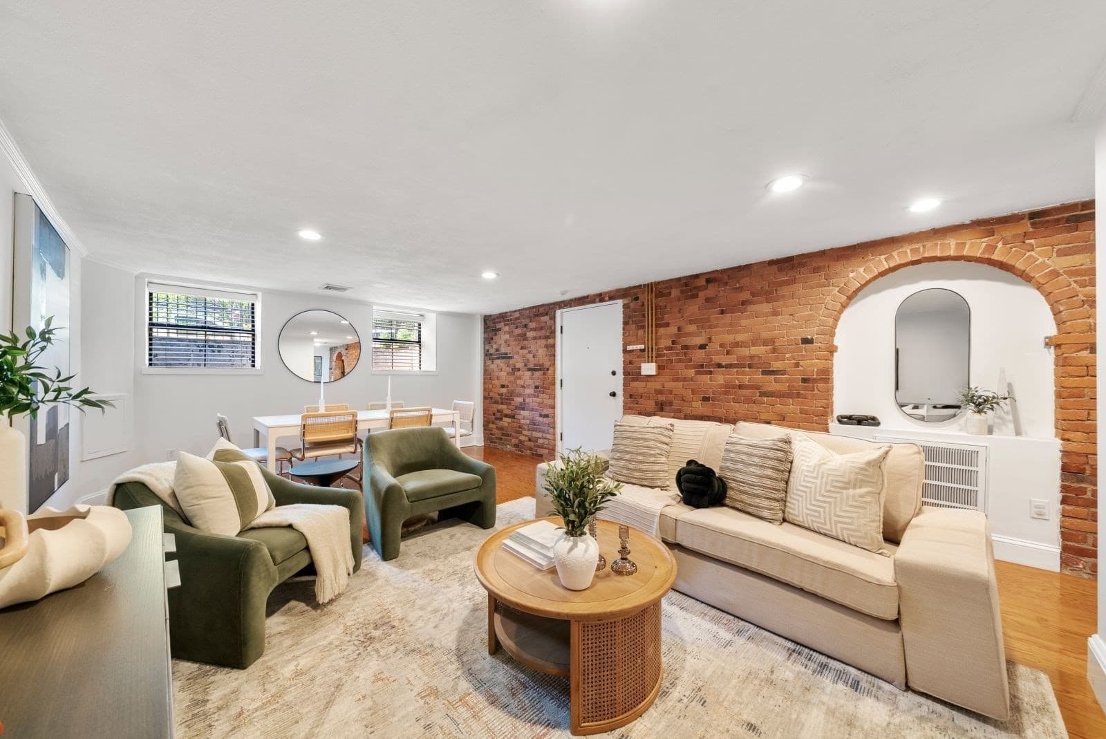 Condominium at 2 Monument Square # 1, Boston MA 02129, photo 2 of 27
