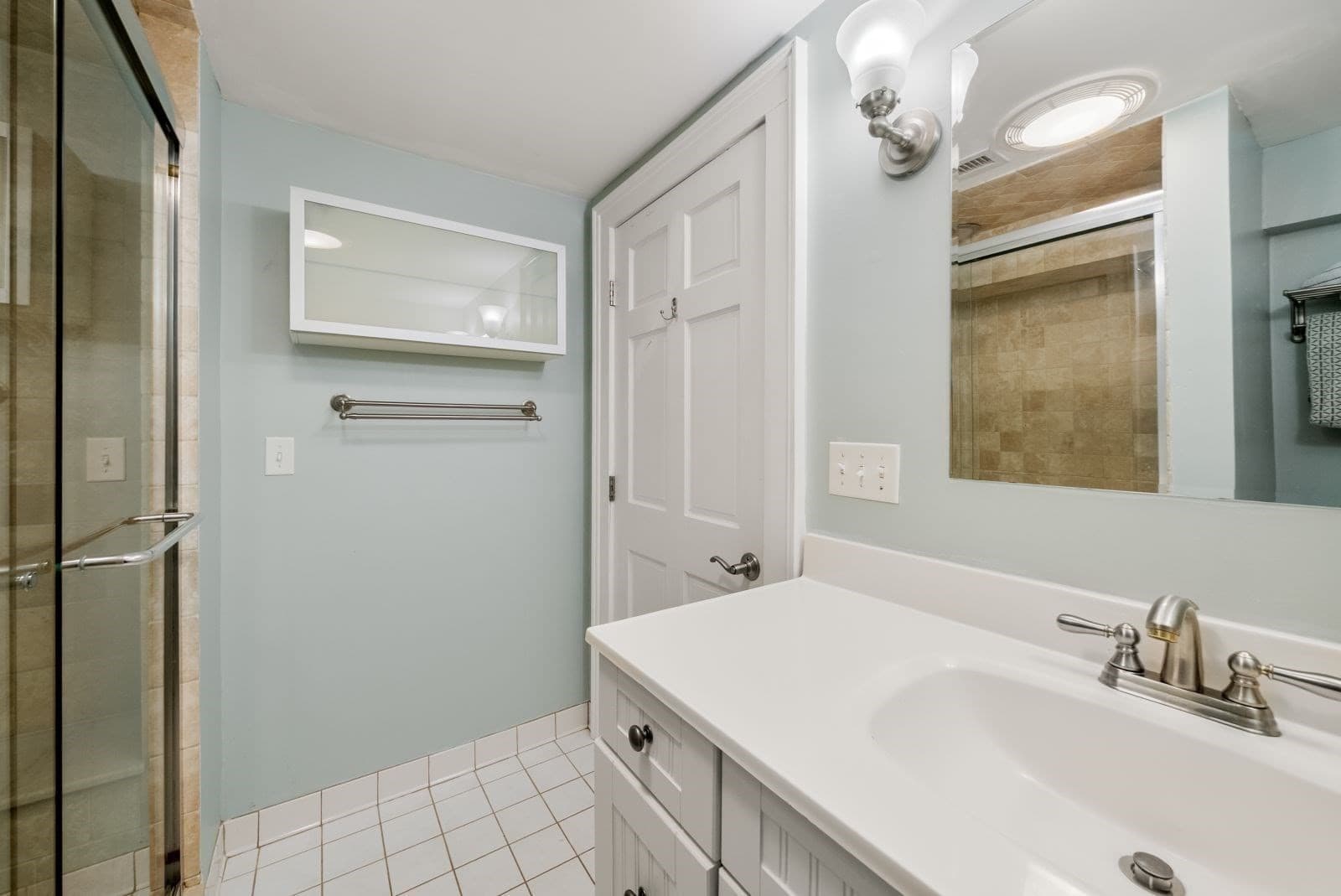 Condominium at 2 Monument Square # 1, Boston MA 02129, photo 17 of 27