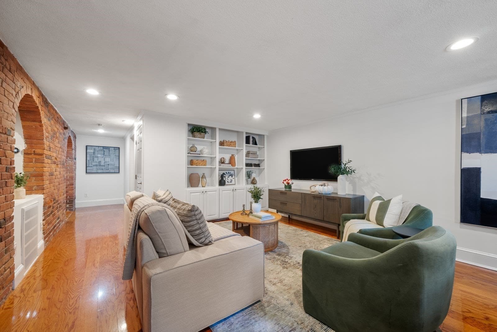 Condominium at 2 Monument Square # 1, Boston MA 02129, photo 3 of 27