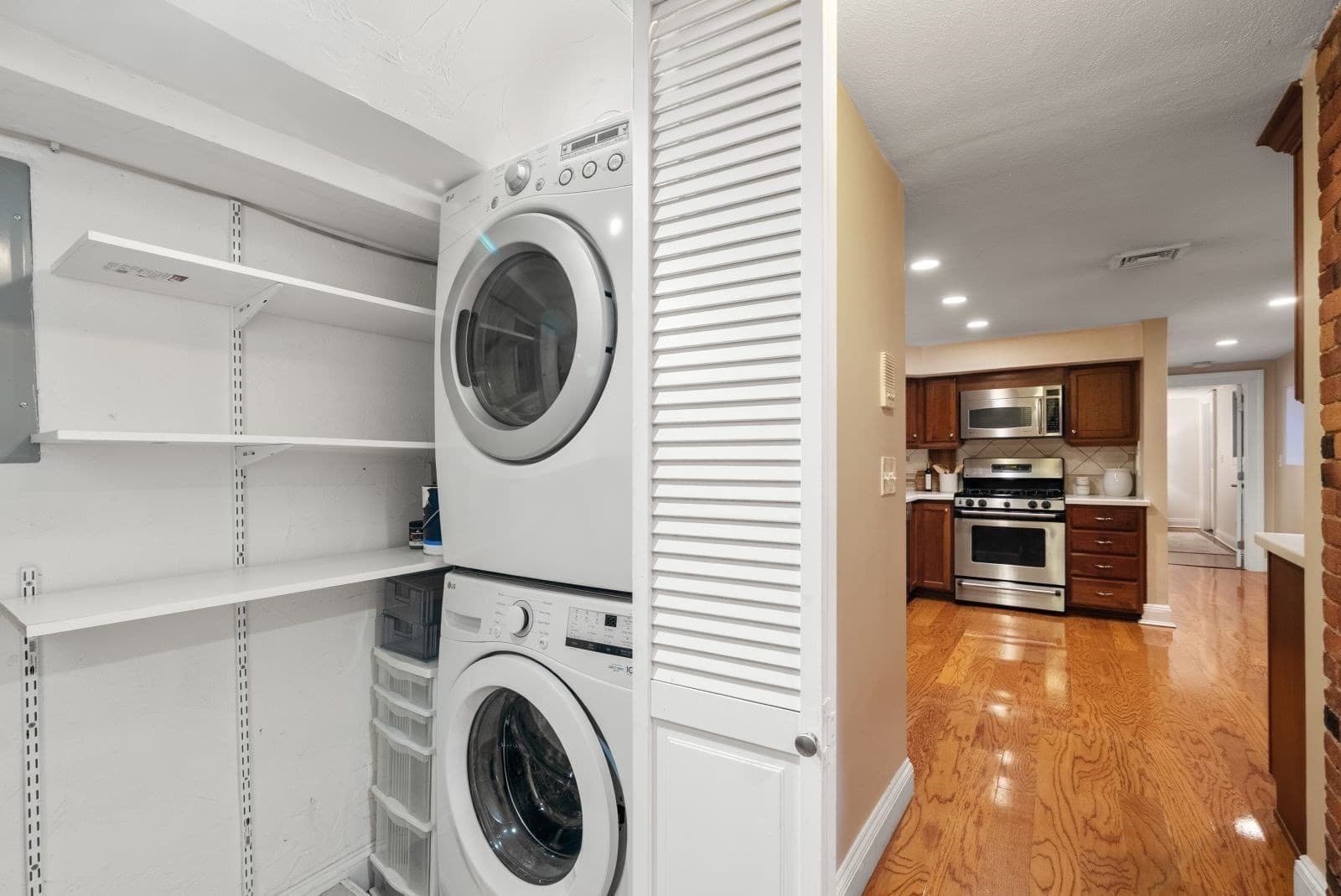 Condominium at 2 Monument Square # 1, Boston MA 02129, photo 20 of 27