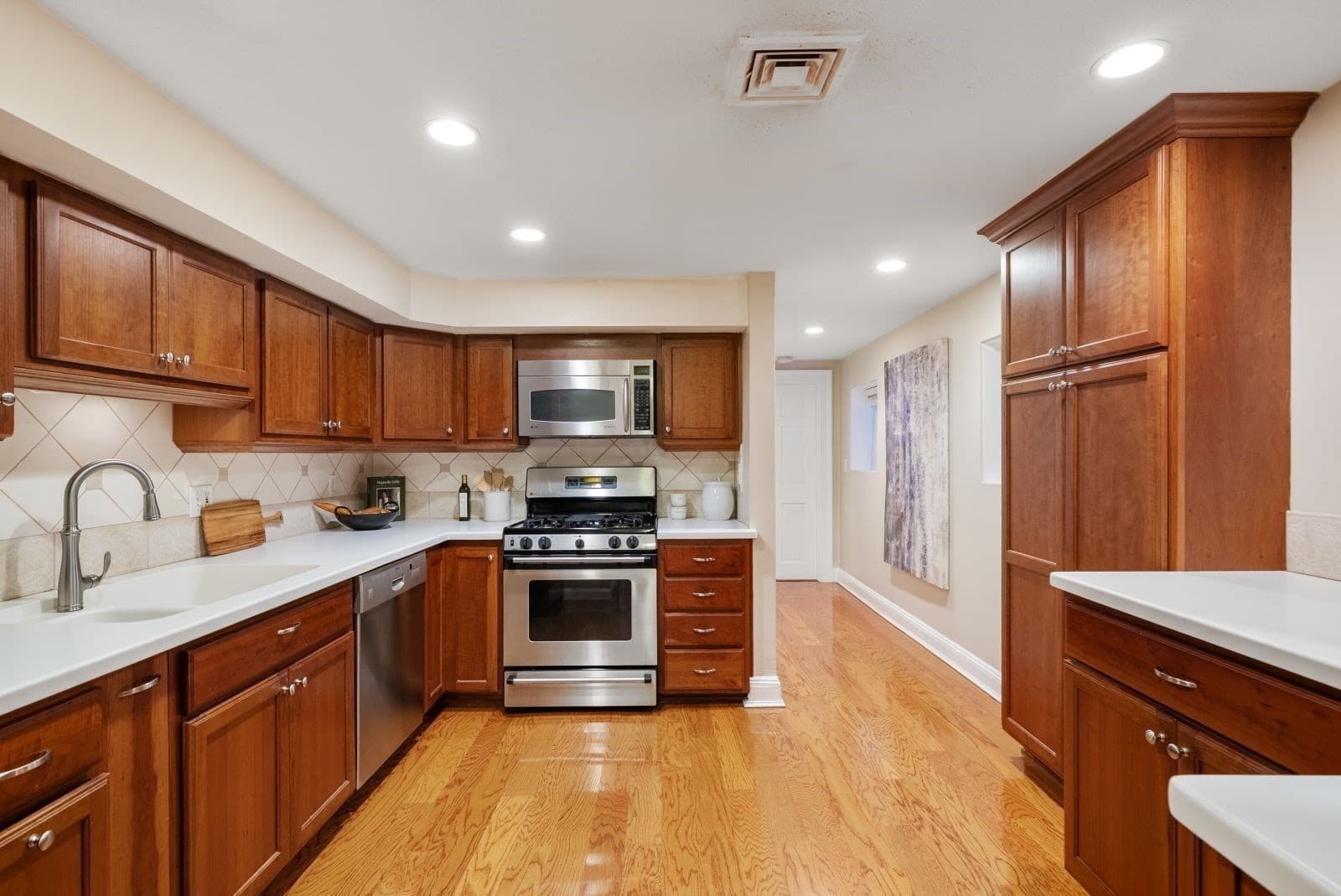 Condominium at 2 Monument Square # 1, Boston MA 02129, photo 10 of 27