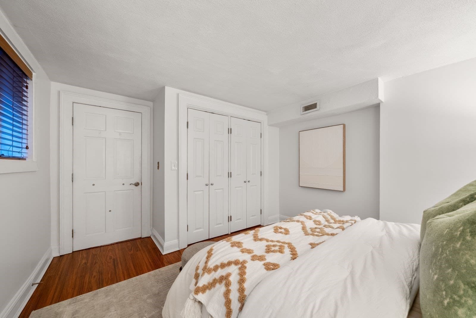 Condominium at 2 Monument Square # 1, Boston MA 02129, photo 15 of 27
