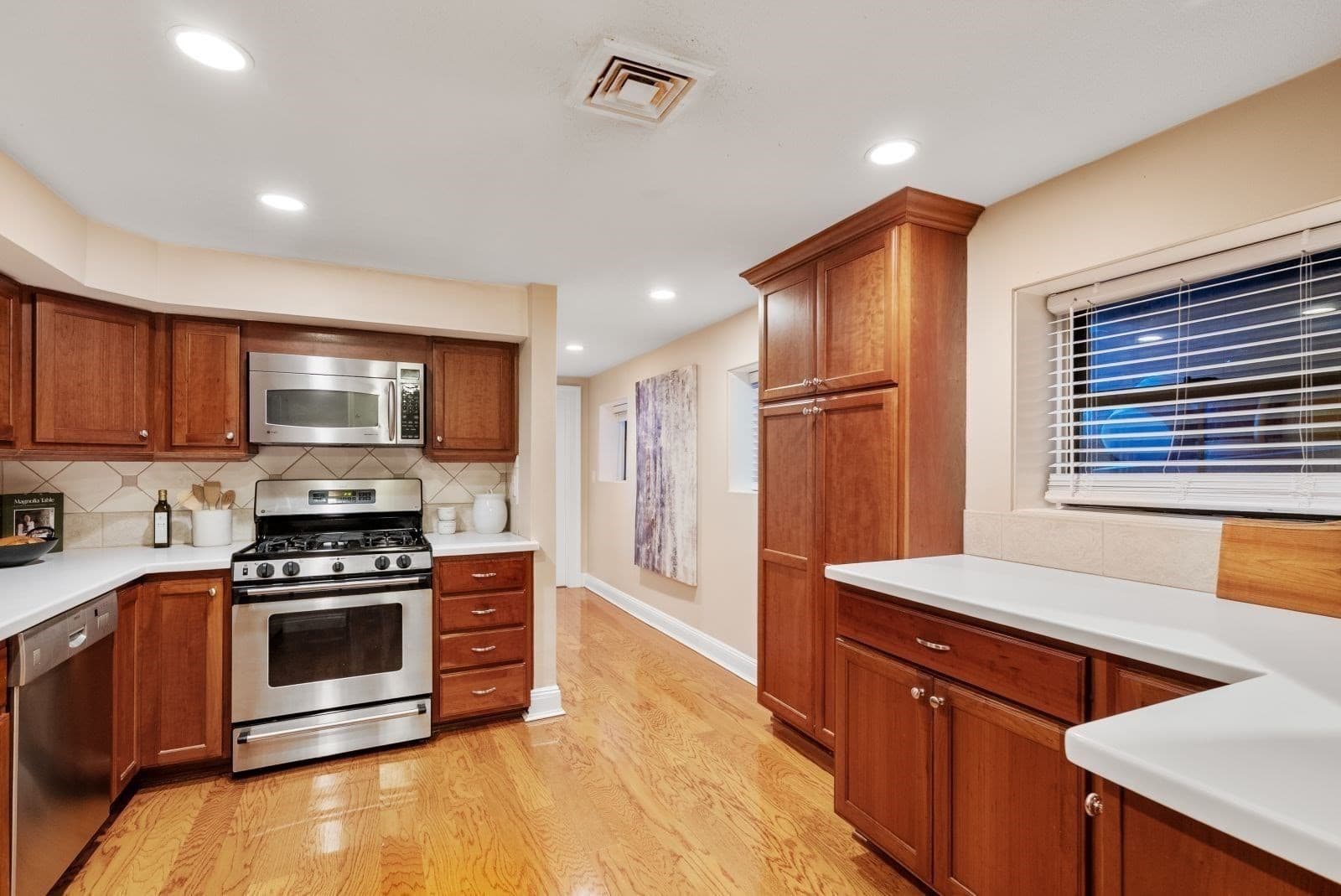 Condominium at 2 Monument Square # 1, Boston MA 02129, photo 11 of 27