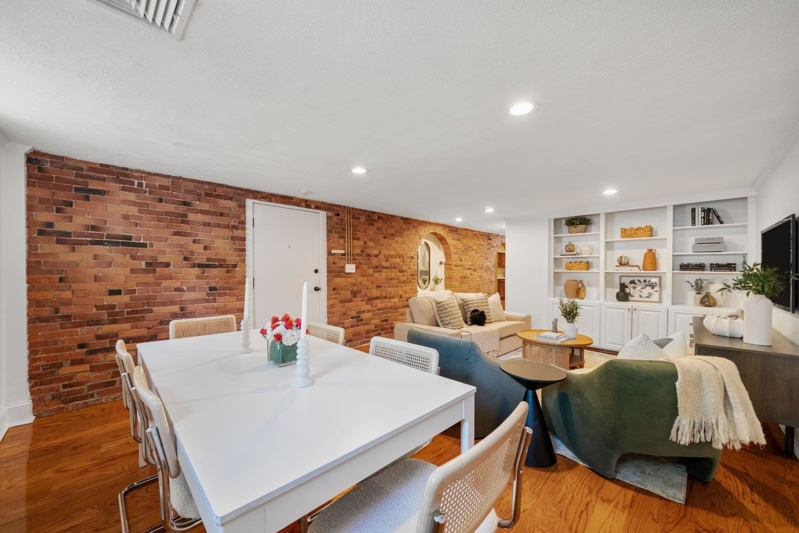 Condominium at 2 Monument Square # 1, Boston MA 02129, photo 8 of 27
