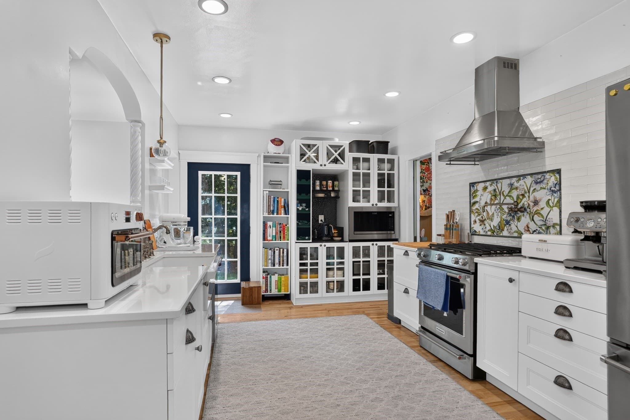 Single Family Residence at 68 Clark St, Worcester MA 01606, Worcester, photo 8 of 24