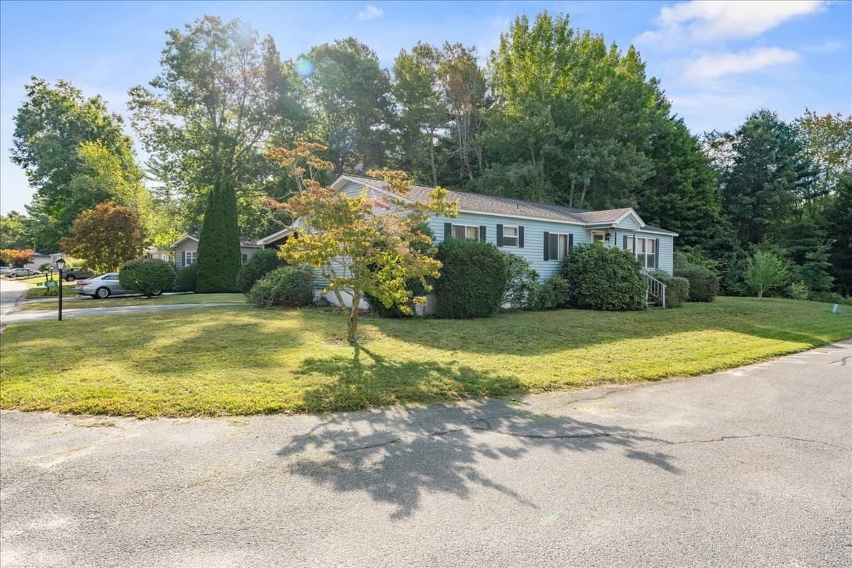 Mobile Home at 36 Silver Birch Ln, Kingston MA 02364, Kingston, photo 22 of 22