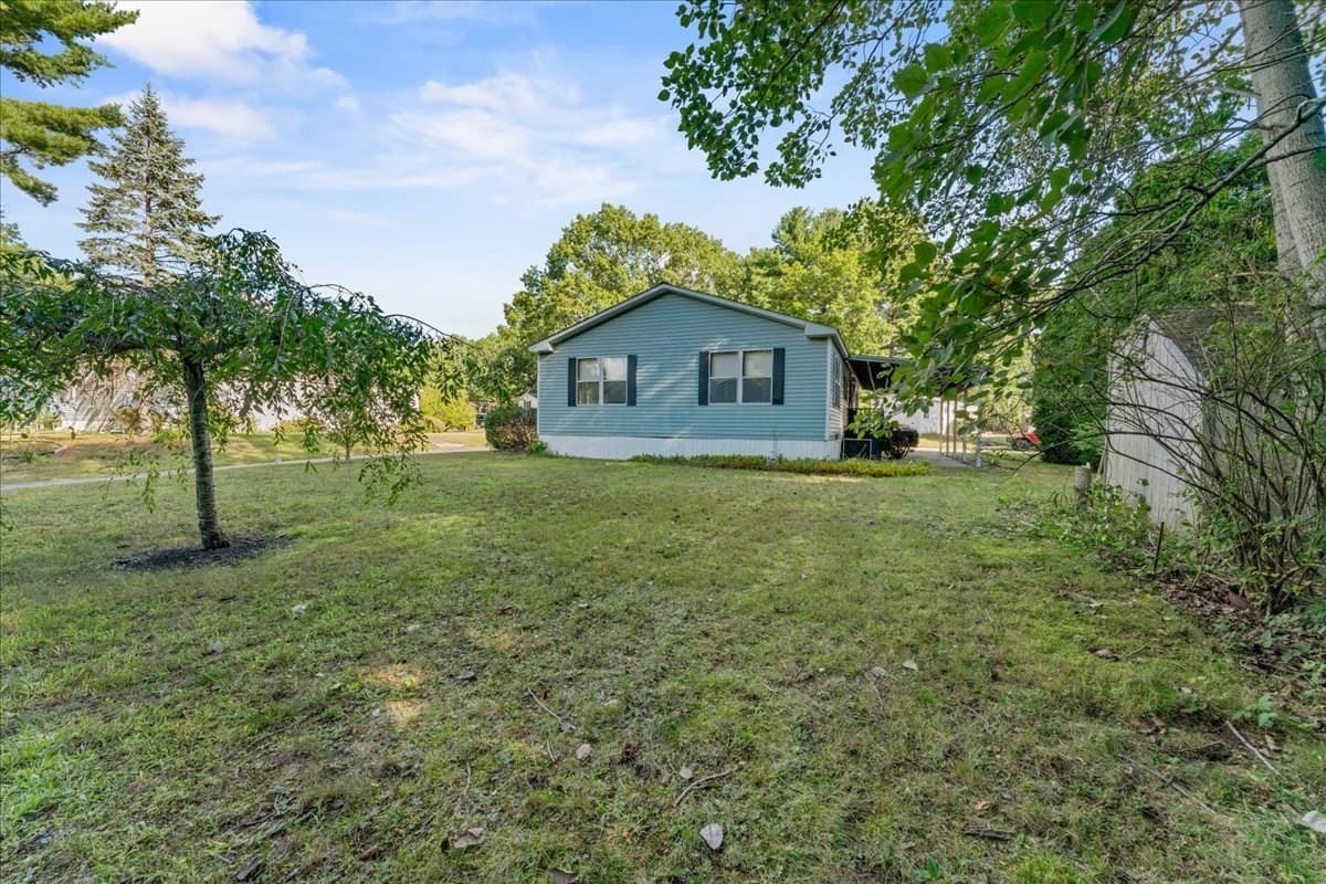 Mobile Home at 36 Silver Birch Ln, Kingston MA 02364, Kingston, photo 19 of 22