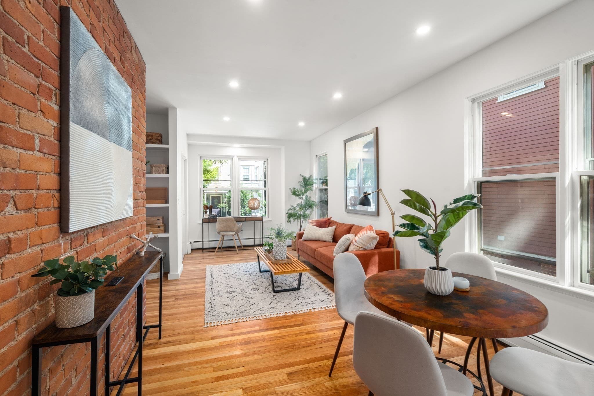 Condominium at 16 Upland Road # 2, Cambridge MA 02140, Cambridge, photo 3 of 13