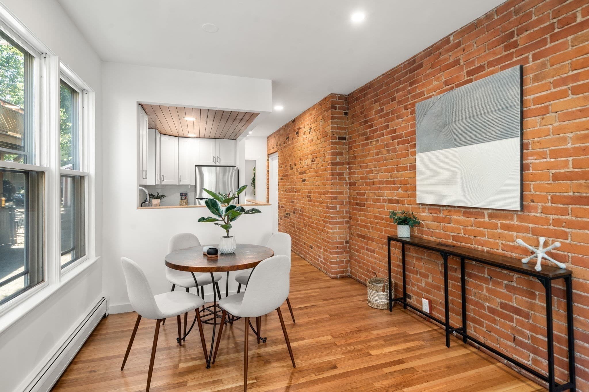 Condominium at 16 Upland Road # 2, Cambridge MA 02140, Cambridge, photo 5 of 13