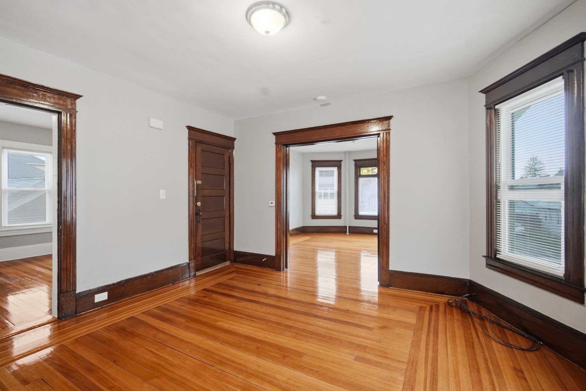 3 Family at 44-46 Langdon St, Springfield MA 01104, Springfield, photo 5 of 38