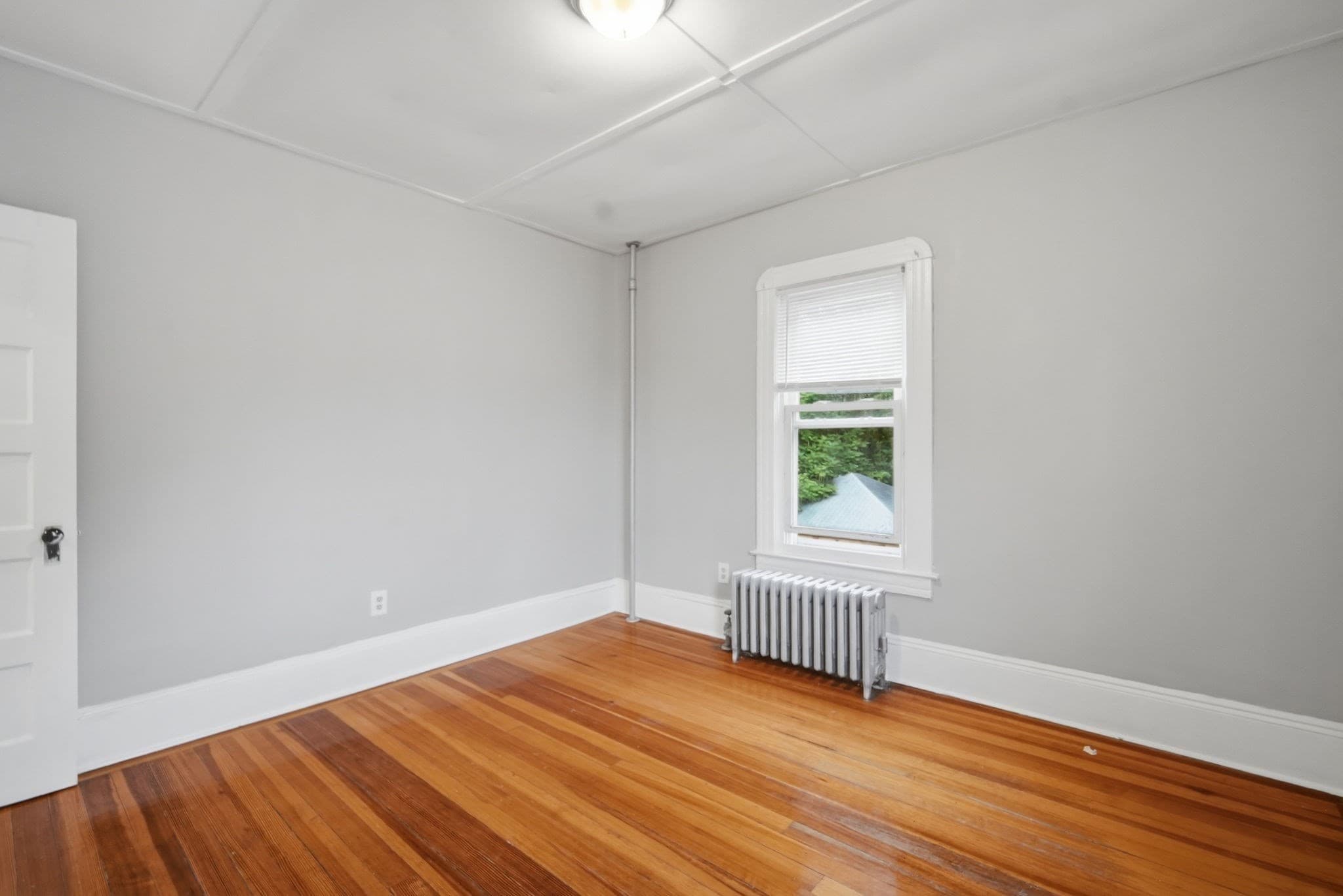 3 Family at 44-46 Langdon St, Springfield MA 01104, Springfield, photo 18 of 38