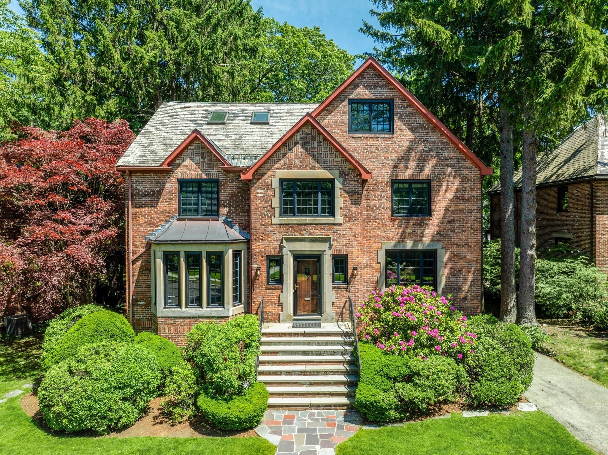 79 Woodchester Dr, Newton MA 02467