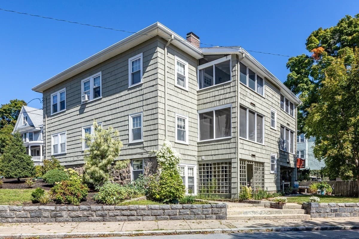Condominium at 60 Guernsey St. # 1, Boston MA 02131, Boston, photo 2 of 28