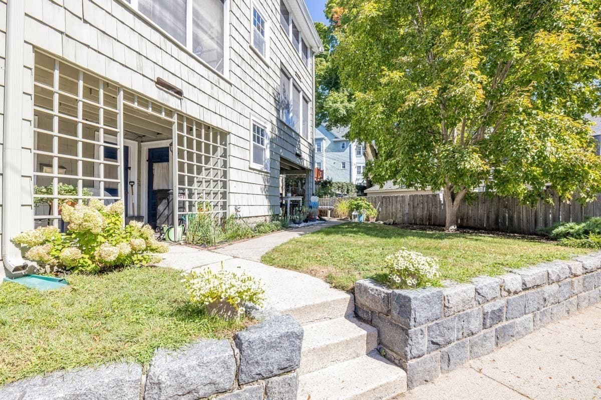 Condominium at 60 Guernsey St. # 1, Boston MA 02131, Boston, photo 3 of 28