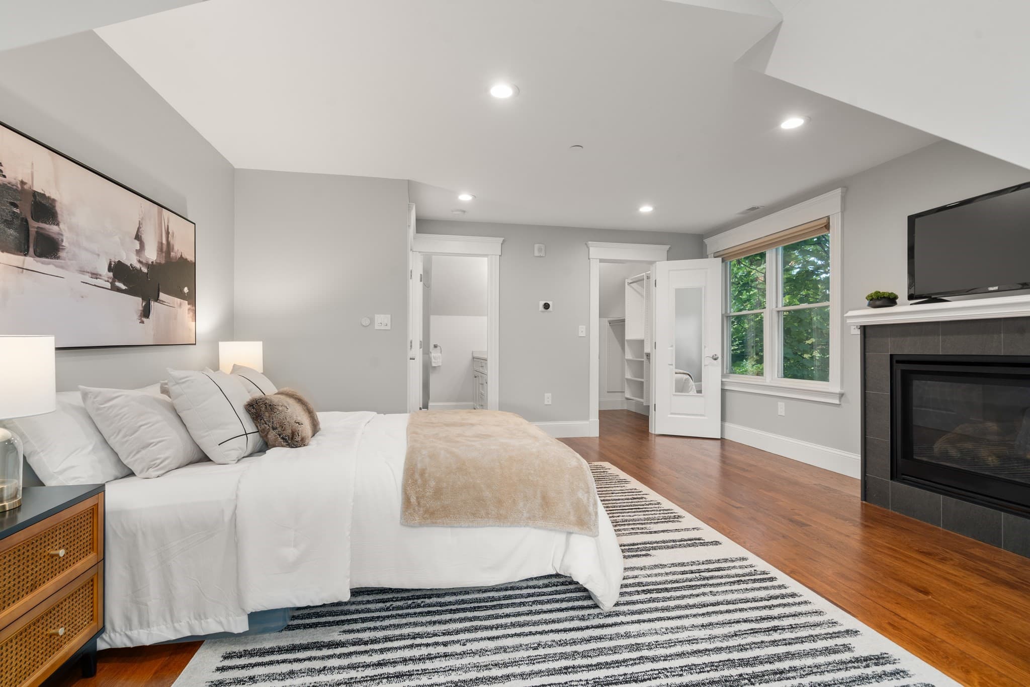 Condominium at 14 Pearl Street # B, Somerville MA 02145, Somerville, photo 15 of 25
