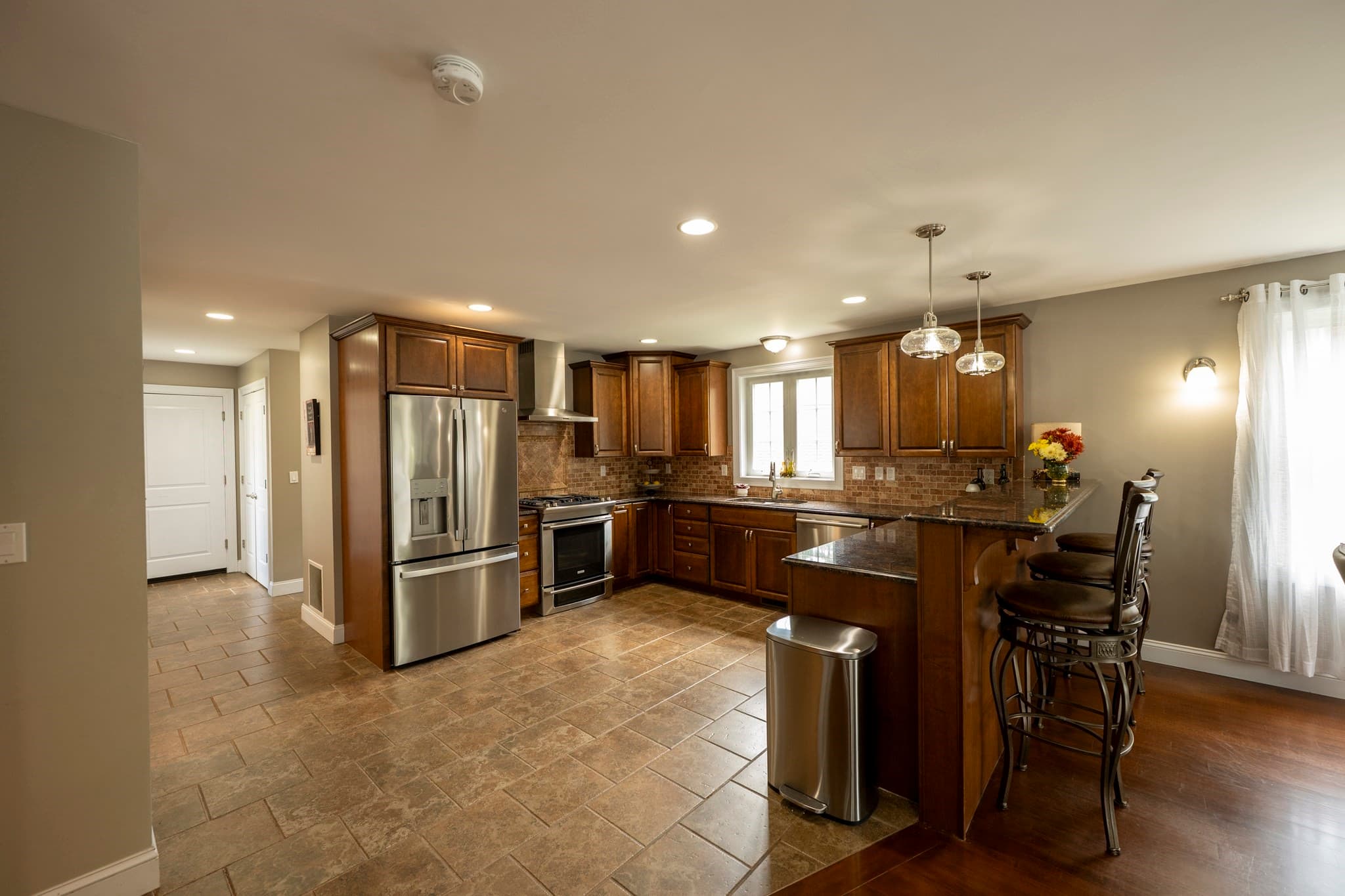 Single Family Residence at 31 Burncoat Ln, Leicester MA 01524, photo 17 of 38