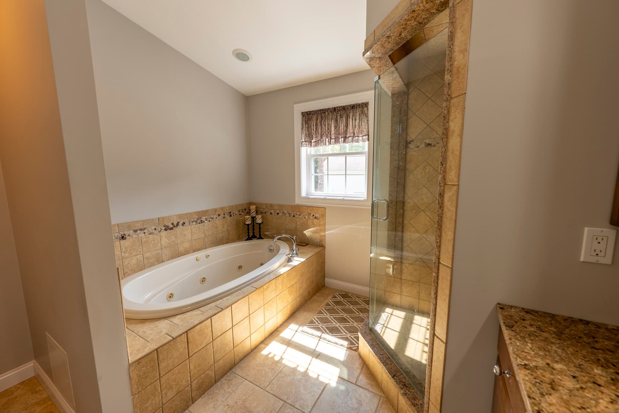 Single Family Residence at 31 Burncoat Ln, Leicester MA 01524, photo 22 of 38