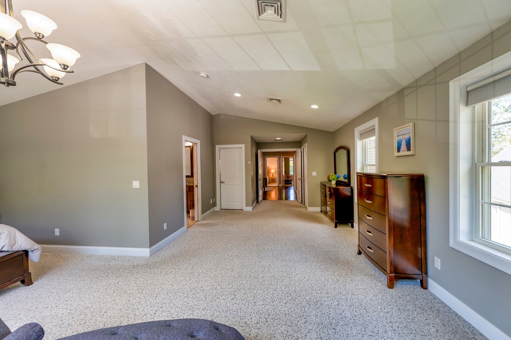 Single Family Residence at 31 Burncoat Ln, Leicester MA 01524, photo 19 of 38