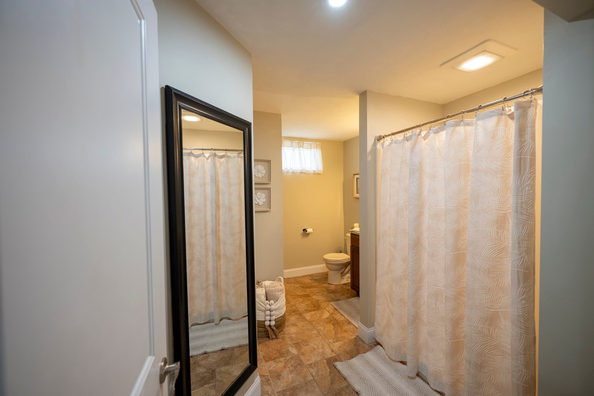 Single Family Residence at 31 Burncoat Ln, Leicester MA 01524, photo 21 of 38