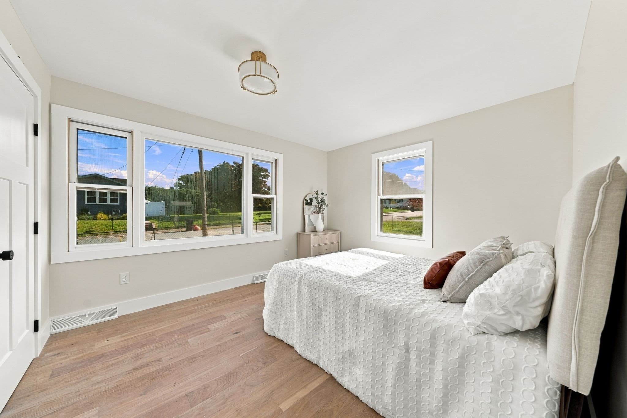 Single Family Residence at 26 Gorham St, Dartmouth MA 02748, Dartmouth, photo 17 of 25