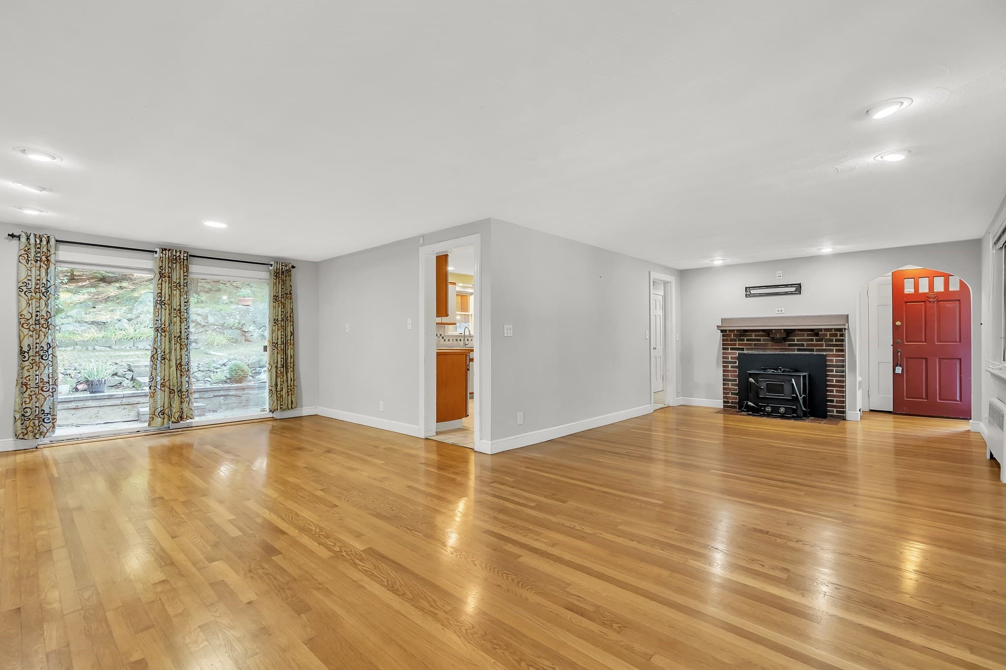Single Family Residence at 12 Watertown St, Lexington MA 02421, Lexington, photo 6 of 42