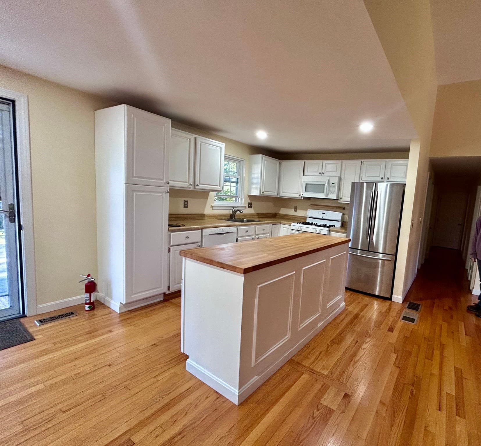 Single Family Residence at 17 Worcester Lane, Barnstable MA 02601, Barnstable, photo 2 of 23