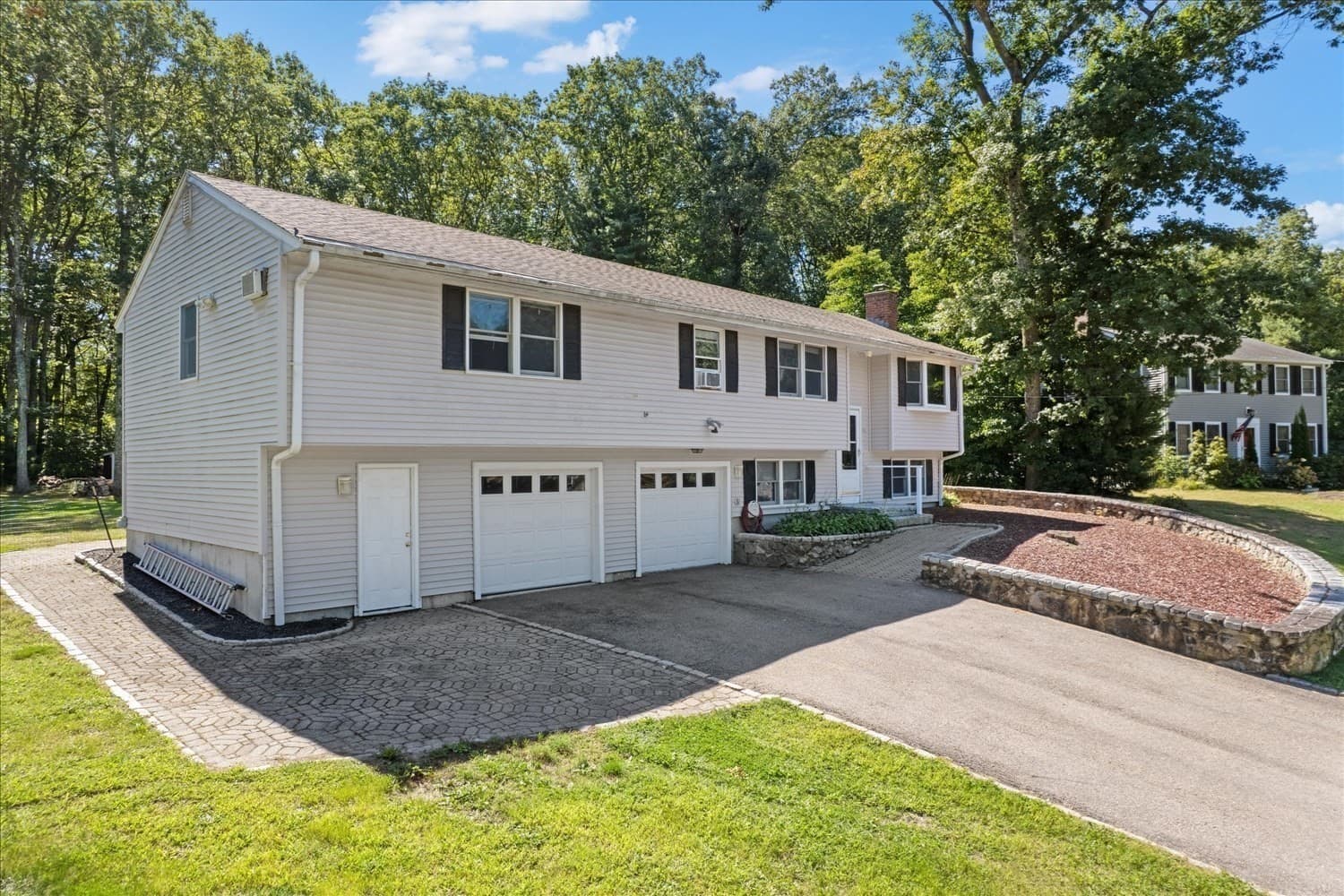 59 Southgate Rd, Franklin MA 02038